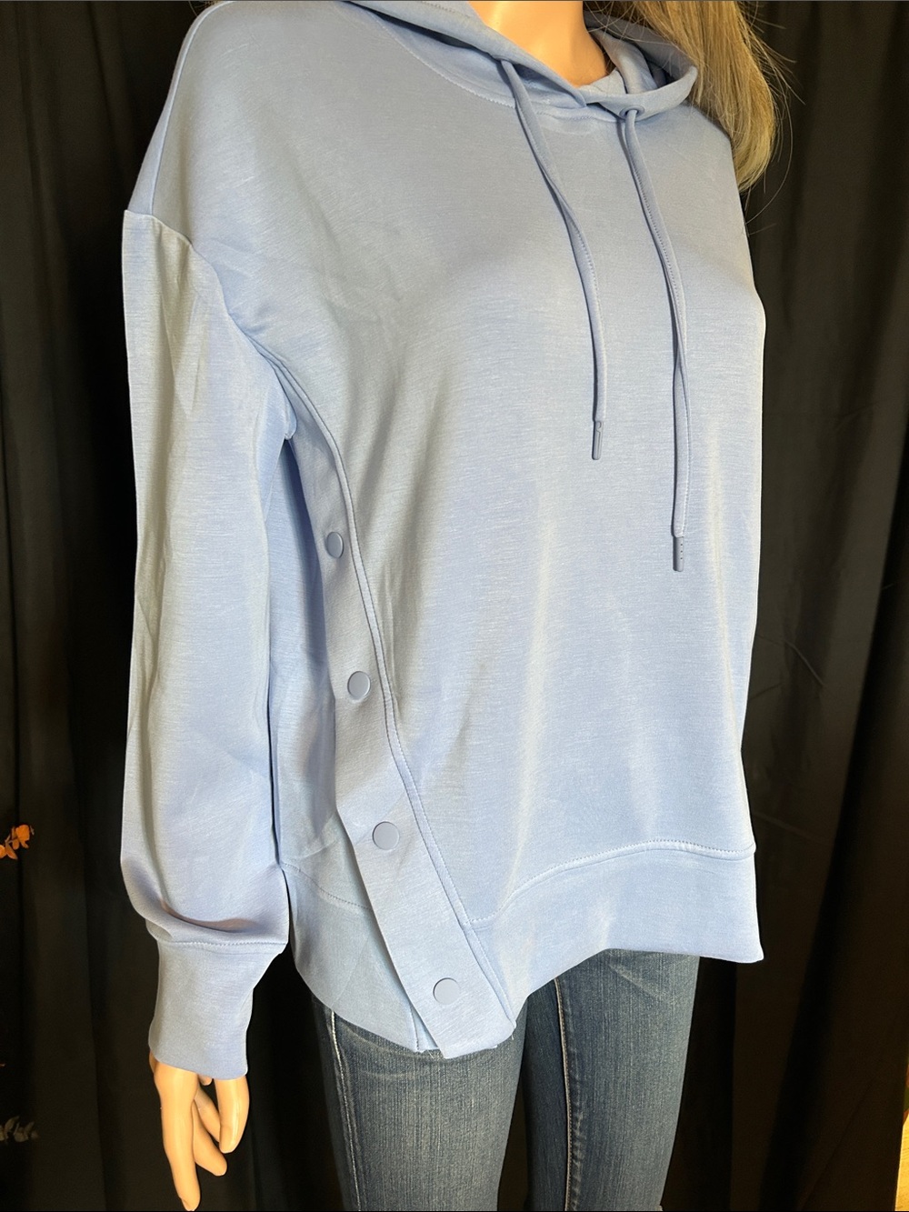 NWT MAURICES HOODED TOP S